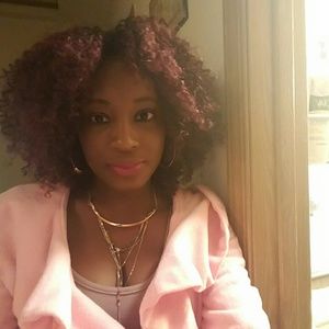 Meet your Posher, Benetta