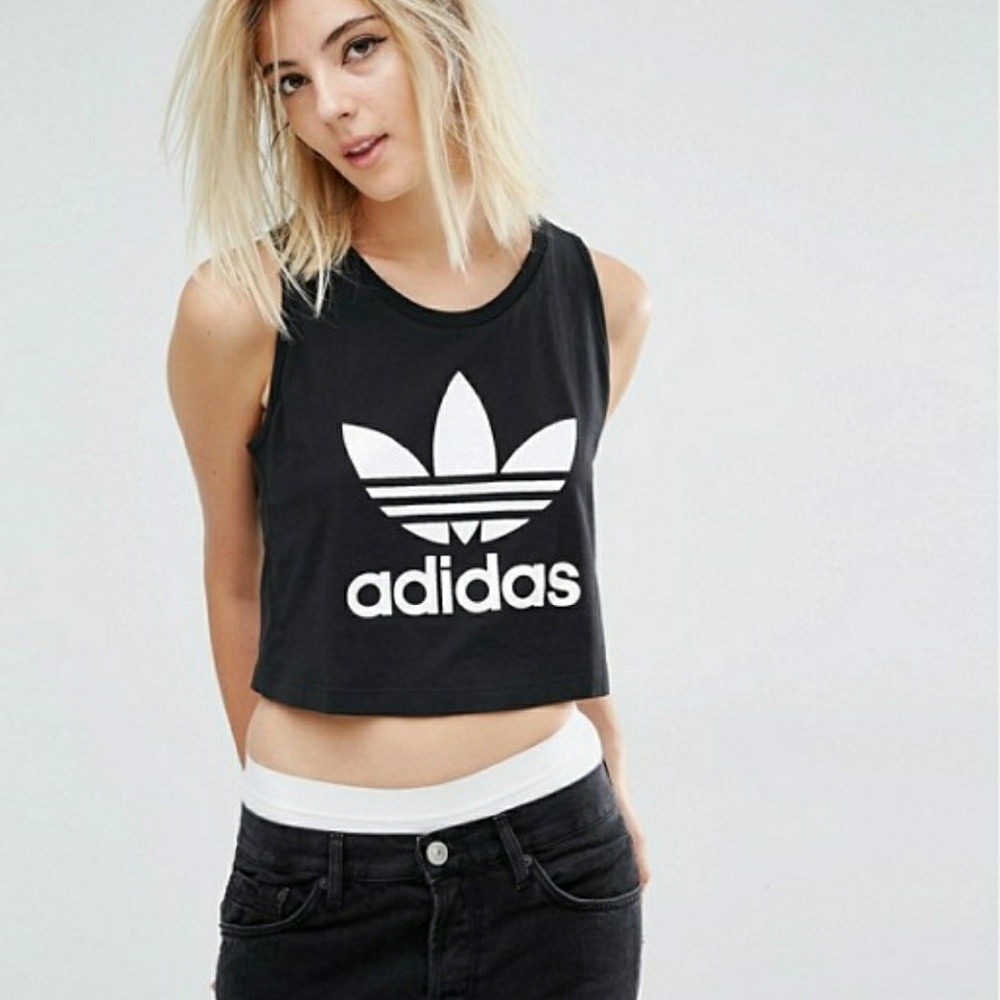 🚫SOLD OUT🚫 (Bundle of 2) Adidas Crop Tops - Picture 4 of 4