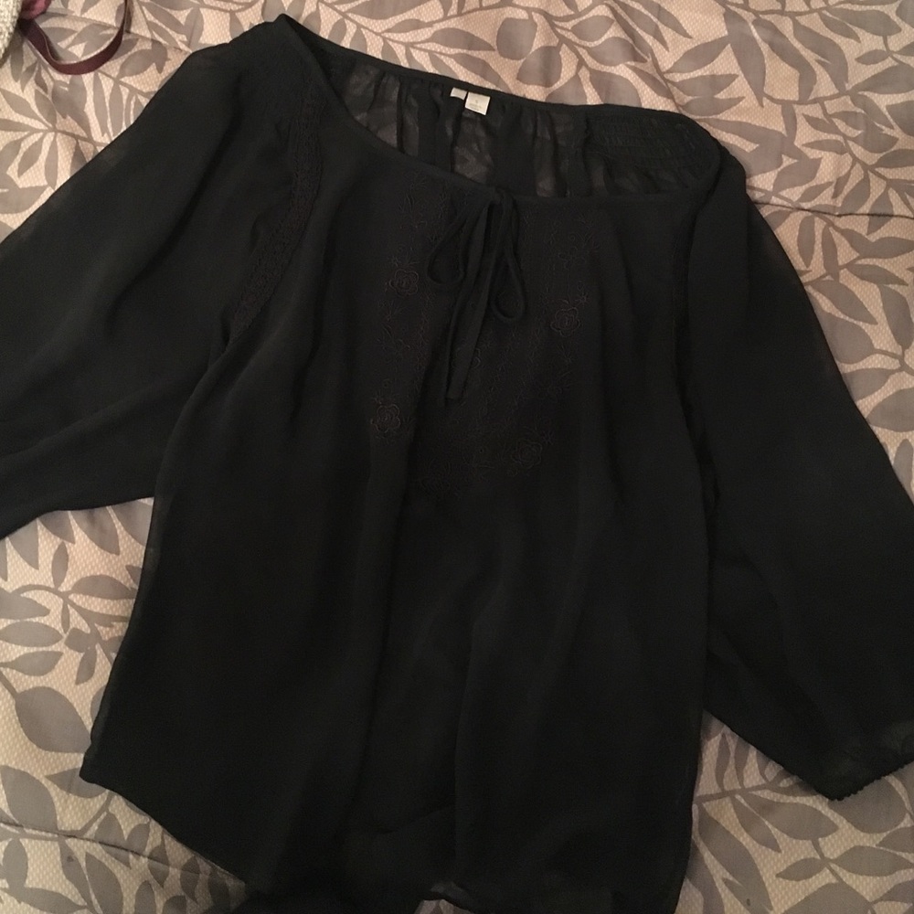 Sheer 3/4 black blouse
