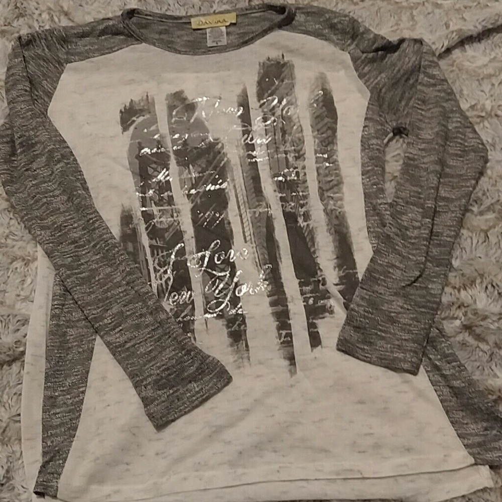 Nwot long sleeve screen print