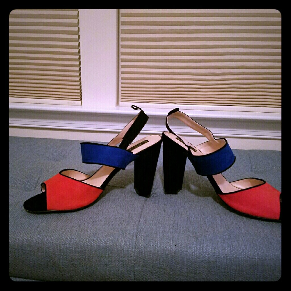 Block heel sandals in red and blue faux suede