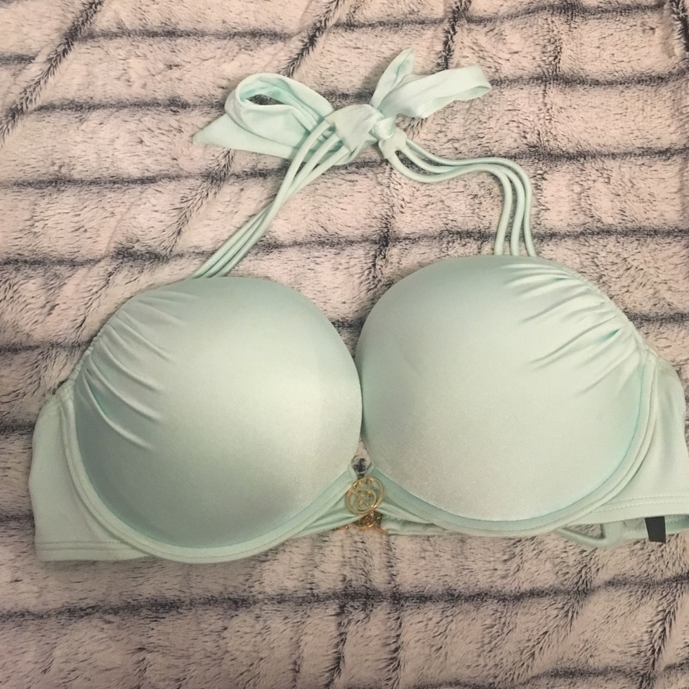 Bombshell Victoria's Secret bathing suit top