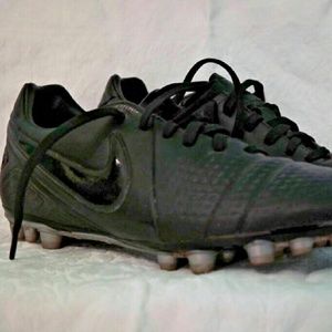 Women's All Black Nike ID Custom Cleats