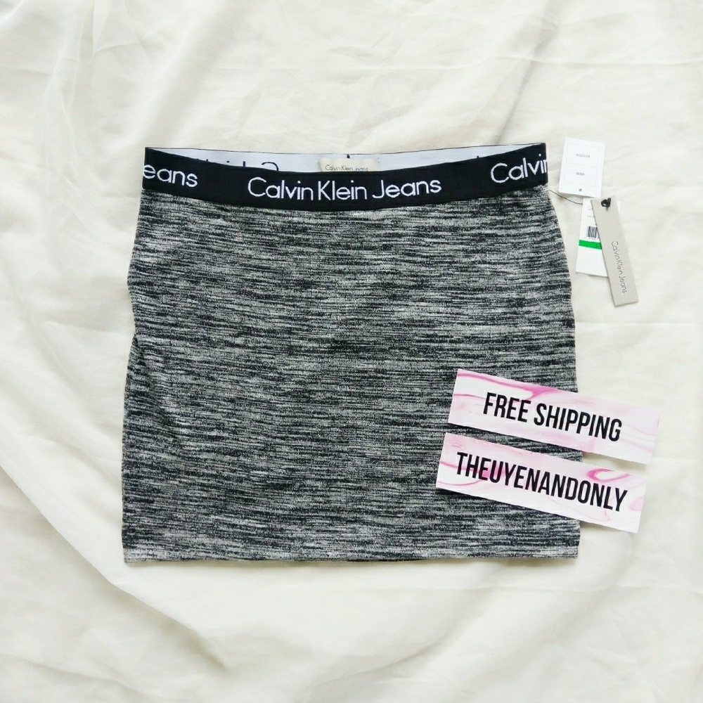 💠HOST PICK💠 Calvin Klein Logo Skirt (RARE) NWT - Picture 2 of 4
