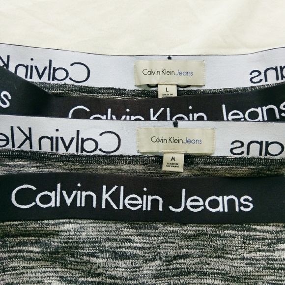 💠HOST PICK💠 Calvin Klein Logo Skirt (RARE) NWT - Picture 3 of 4