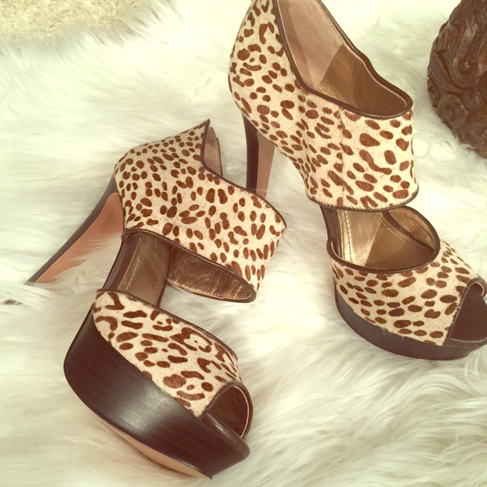 BCBG leopard heels