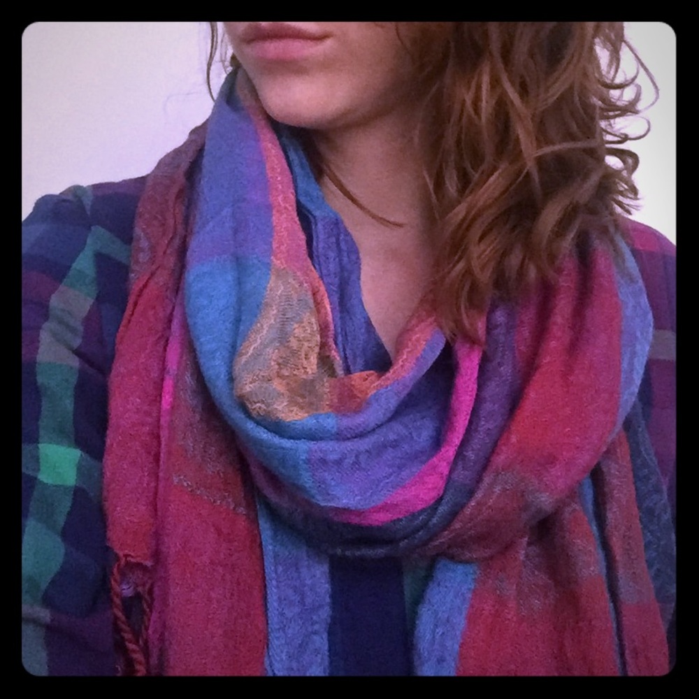 Super soft multicolor scarf