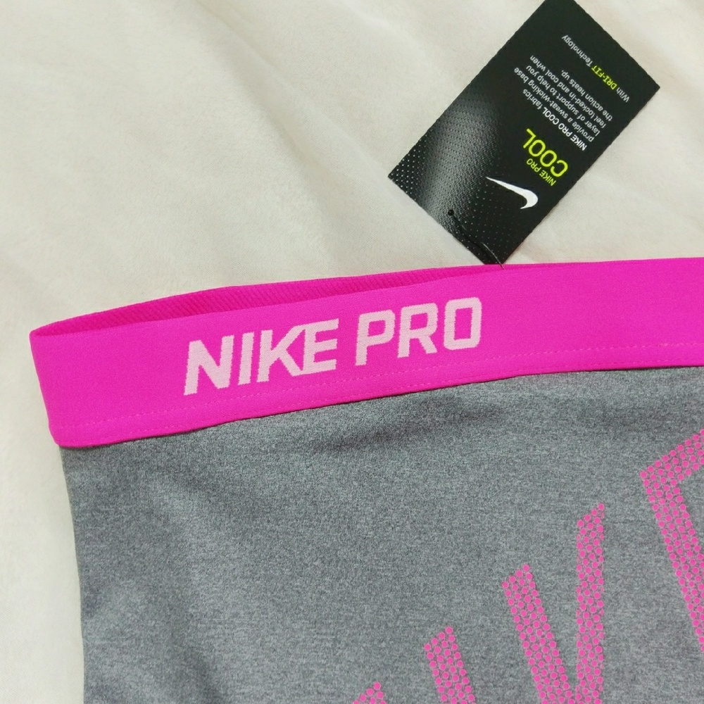 *PARTY SALE* NWT Nike Pro Shorts Nike $32 Orig. - Picture 4 of 4