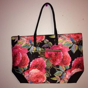 New Floral Overnight Bag!