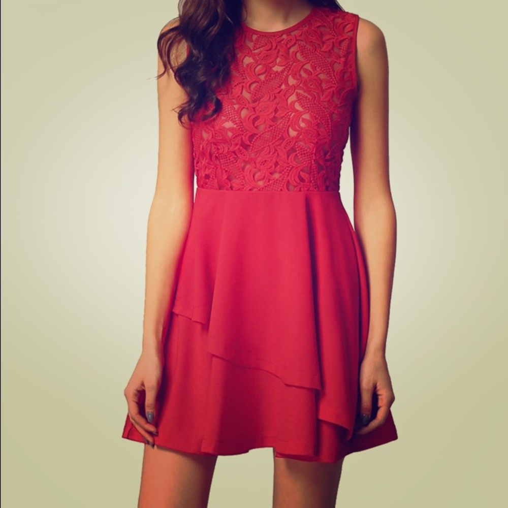 Pretty red dress!