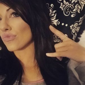 Meet your Posher, Deanna