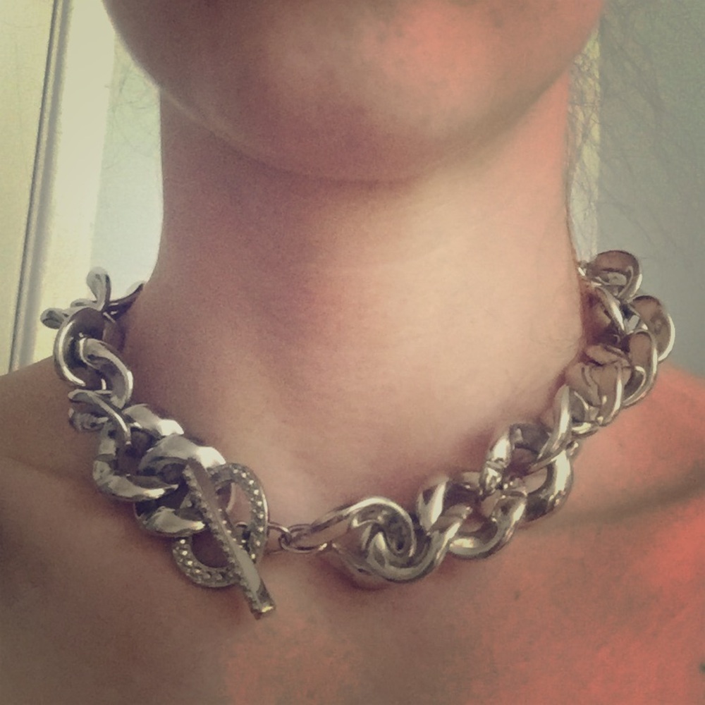 Glitzy chain necklace