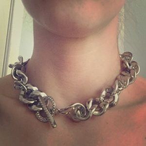 Glitzy chain necklace