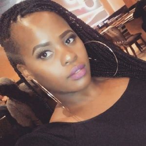 Meet your Posher, Lindy