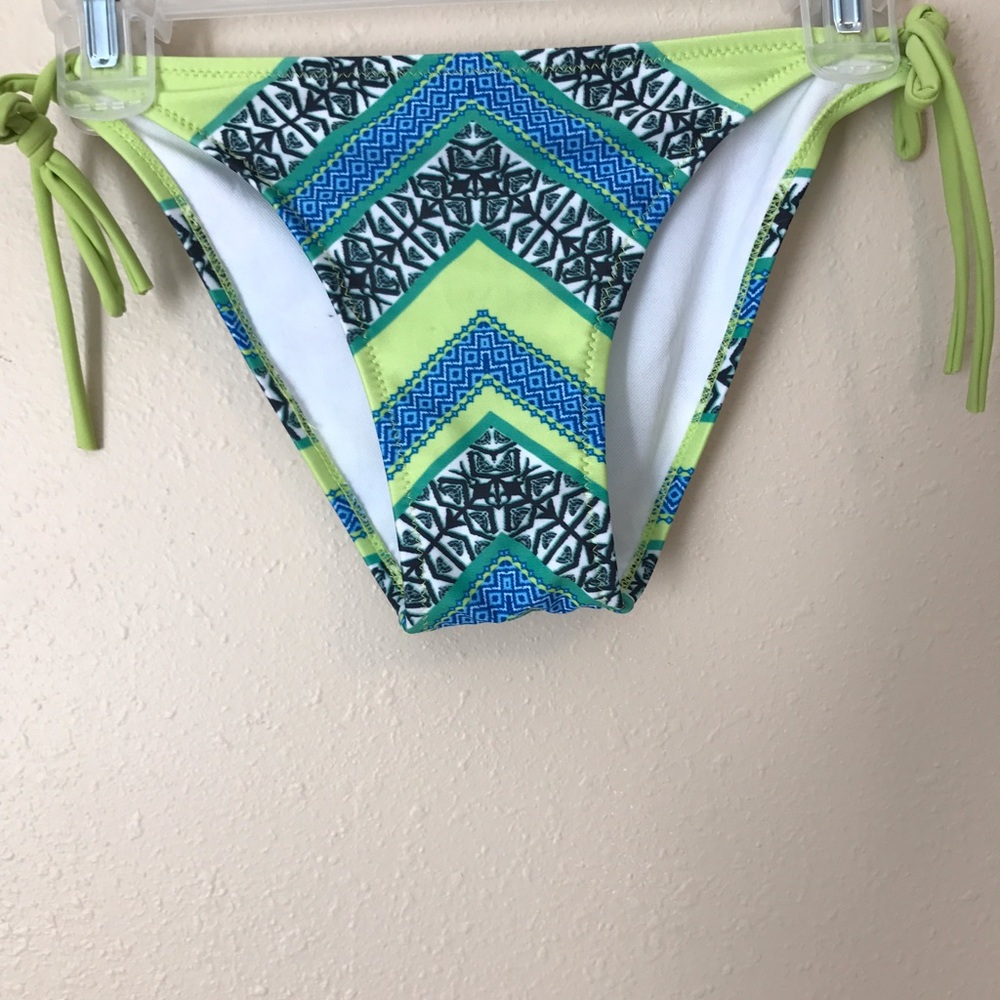 Bathing suit bottoms