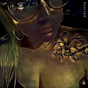 Meet your Posher, Lauren