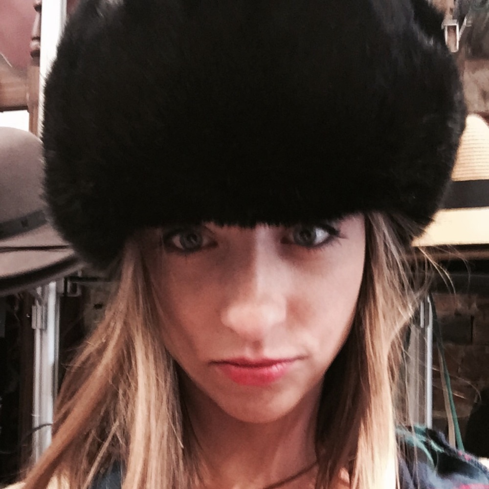 Meet your Posher, Jennifer