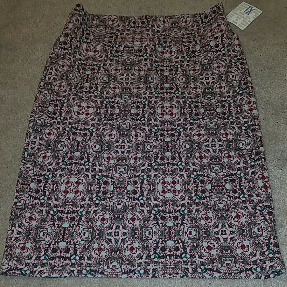 XL Cassie skirt with kaleidoscope pattern