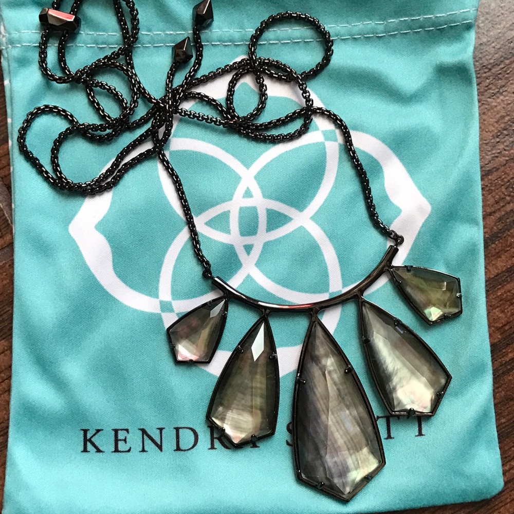 Kendra Scott Rhyan necklace