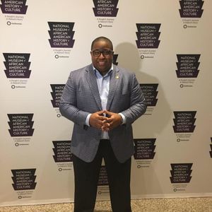 Meet your Posher, Hasani