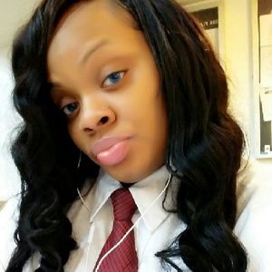 Meet your Posher, Pauline