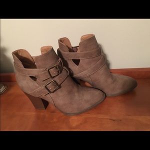 Brand New Heeled Booties Sz 7.5