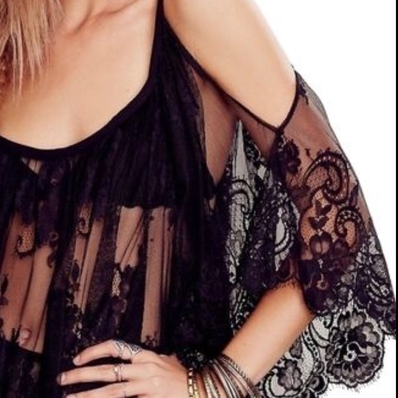 ✂️✨{The Stardust} Boho Black Lace Tunic - Picture 3 of 4