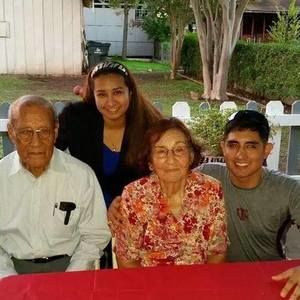 Meet your Posher, Lorinda