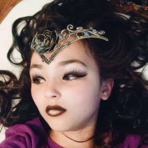 Meet your Posher, Ava