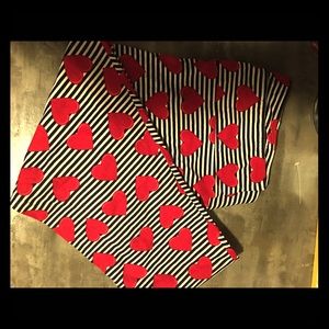 Lularoe TC Valentines Day Leggings