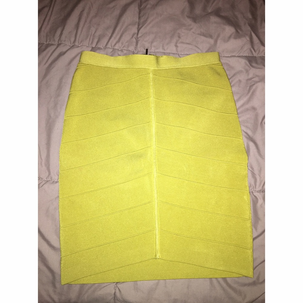BEBE skirt