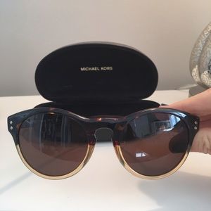 Michael Kors Accessories - Two Tone Michael Kors Notch Bridge Sunnies Michael Kors Accessories - Two Tone Michael Kors Notch Bridge Sunnies
