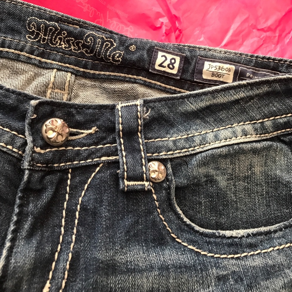 Miss Me Jeans. Inseam 32