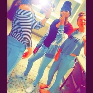 Meet your Posher, Dionna