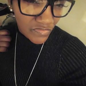 Meet your Posher, Celeste