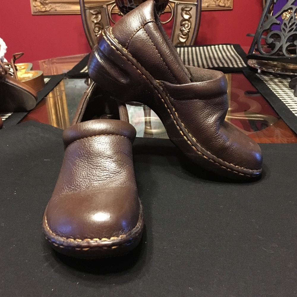 Boc by born brown leather clogs Sz 6