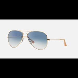 Ray Ban 3025 Aviators in Gold/Blue. 58 mm large
