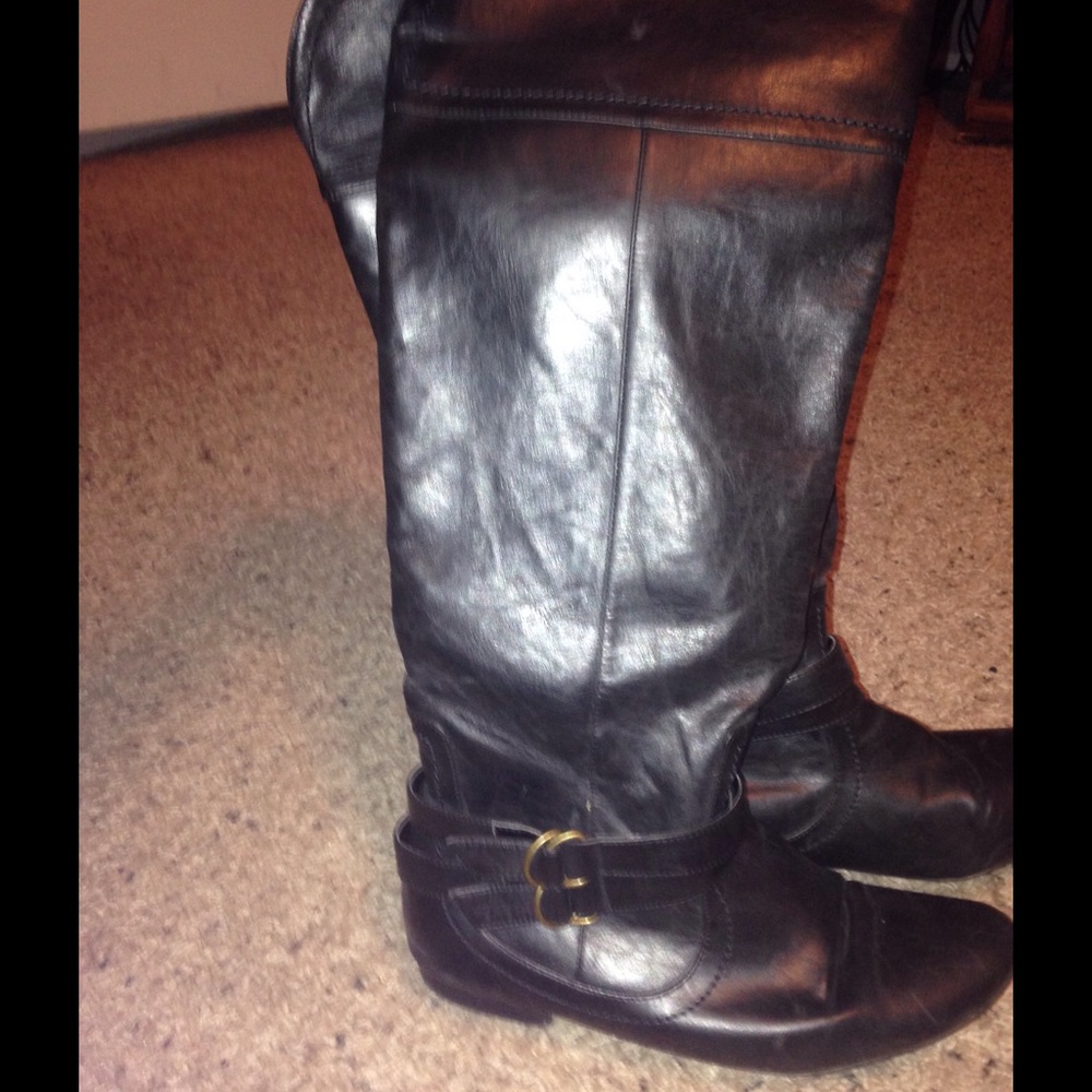Women's boots Size 10
