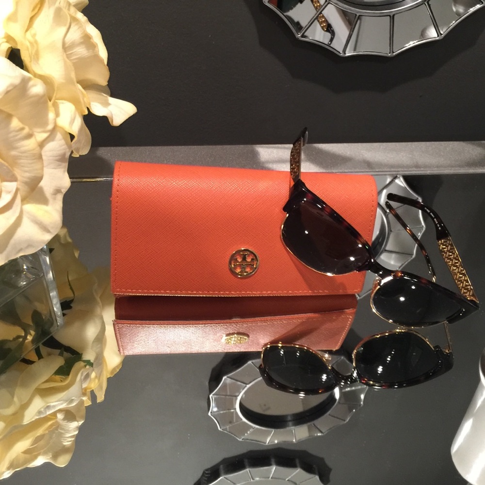 Tory Burch Wayfarer Sunglasses
