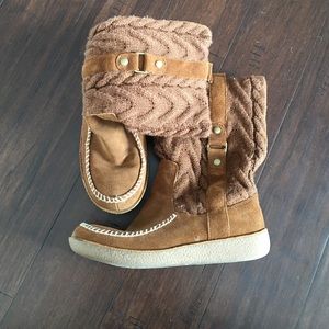 American Eagle Outfitters Knit Moccasin Boots