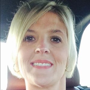 Meet your Posher, Michele