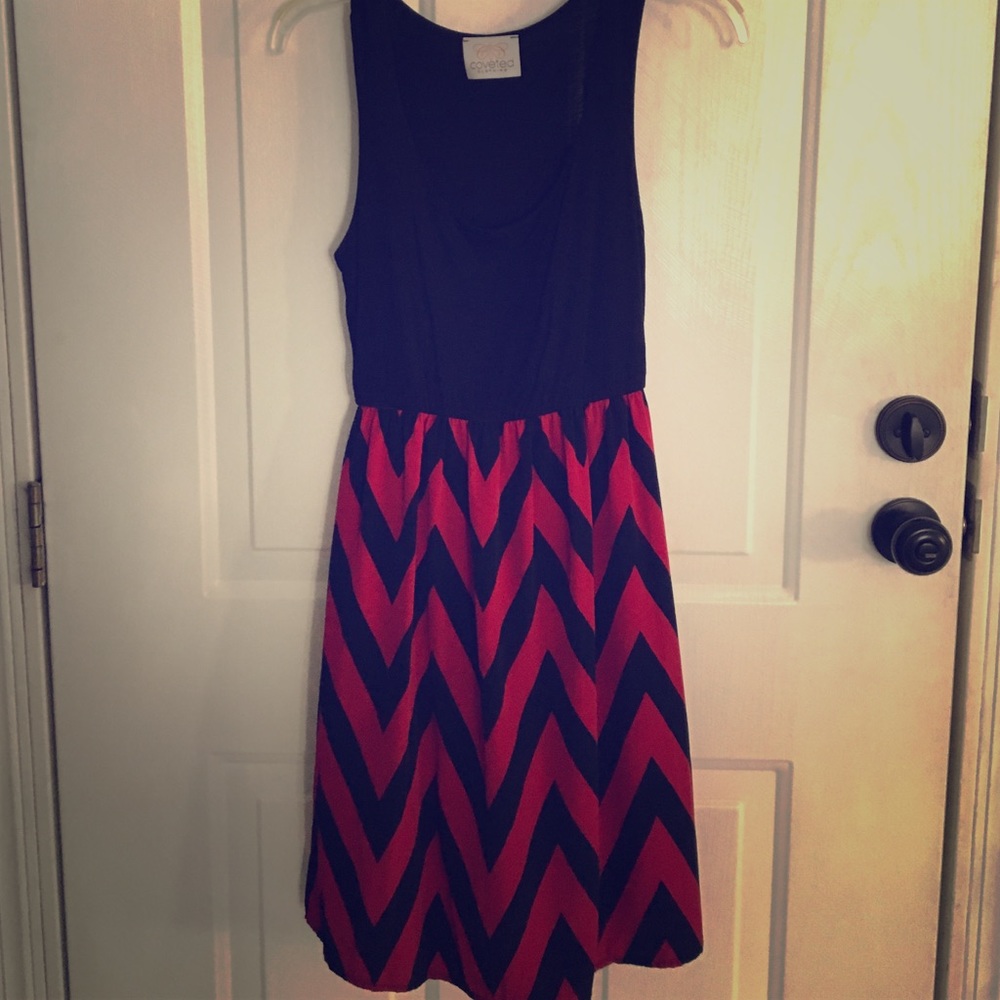 Boutique dress - garnet/red and black