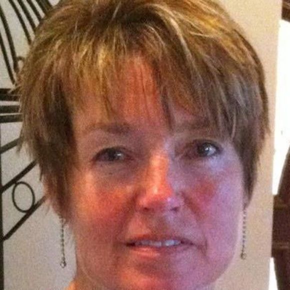 Meet your Posher, Sue - Picture 1 of 1