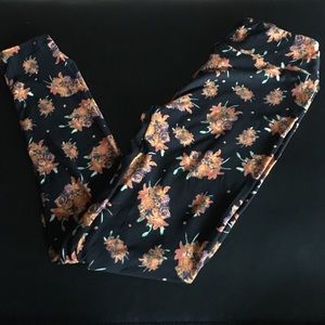 Lularoe OS floral leggings