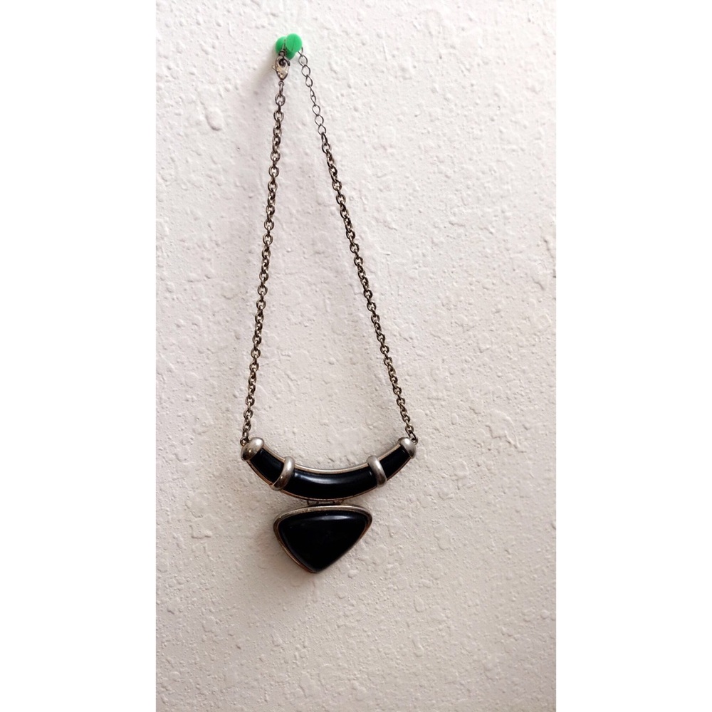 BLACK/GOLD NECKLACE - Picture 3 of 3
