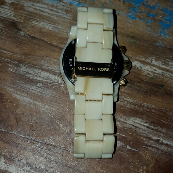 Pearl Ivory Horn Gold Michael Kors Watch main image 4