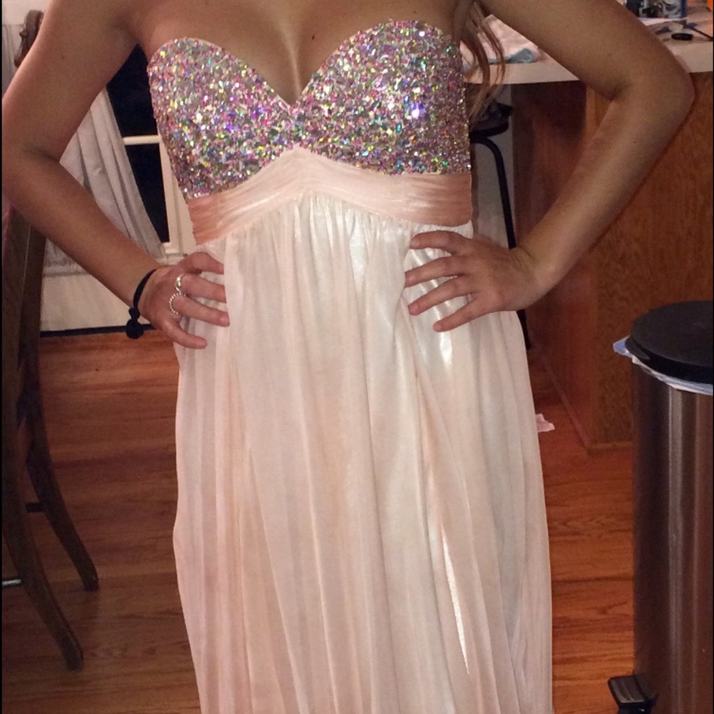 Peach prom dress