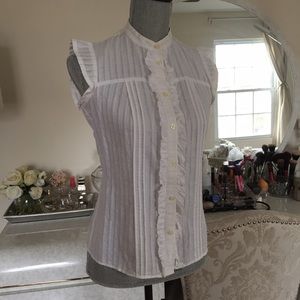 Banana Republic Sleeveless Button-down Blouse