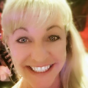 Meet your Posher, Christie