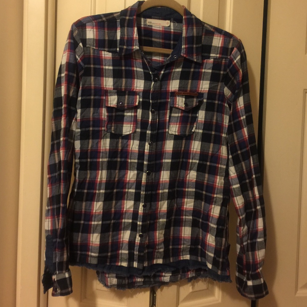 Woman's shirt plaid